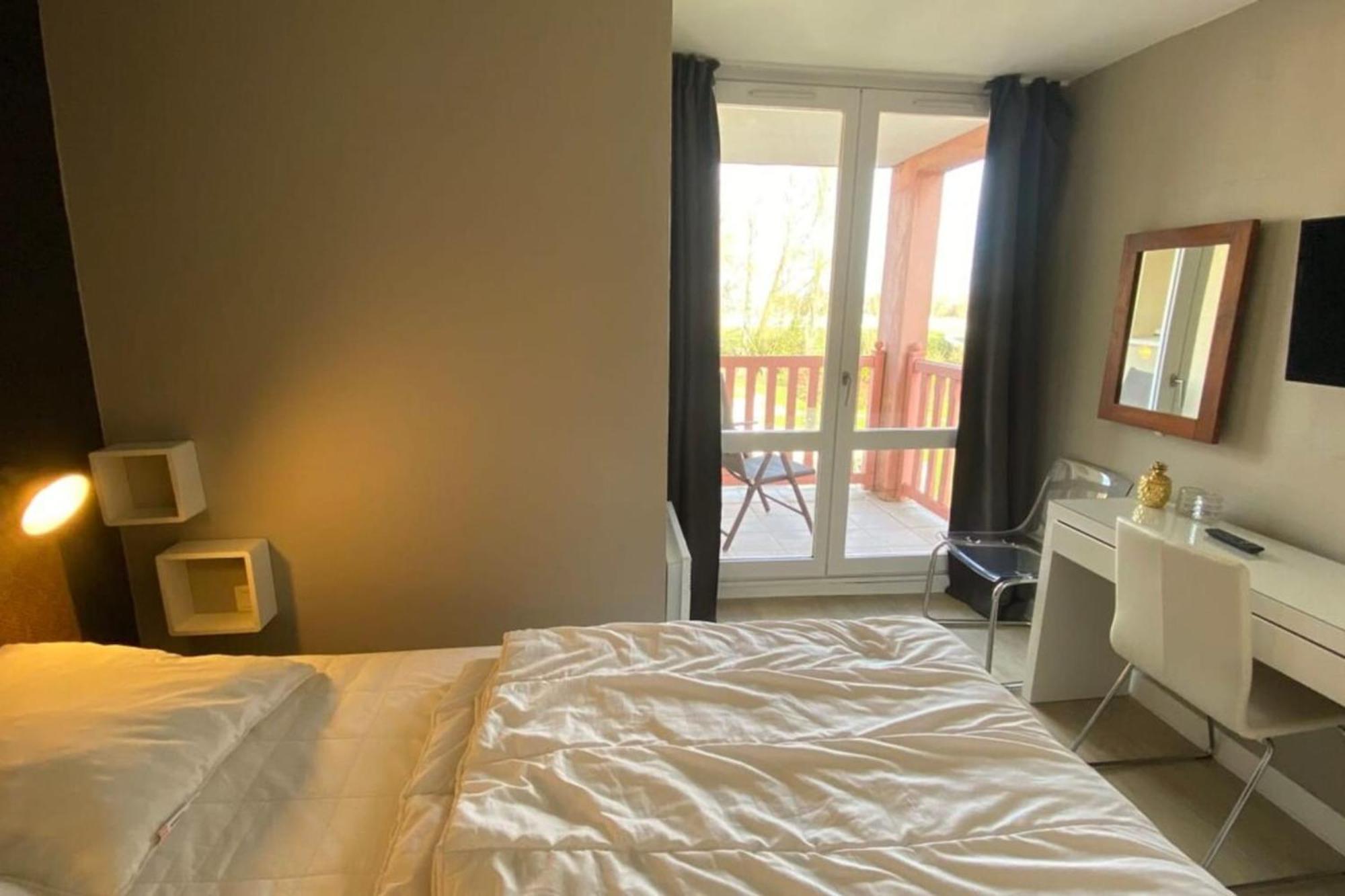 Very Nice 6 Person Apart With Swimming Pool Tennis Court And Car Park 202 Le Touquet Exterior foto